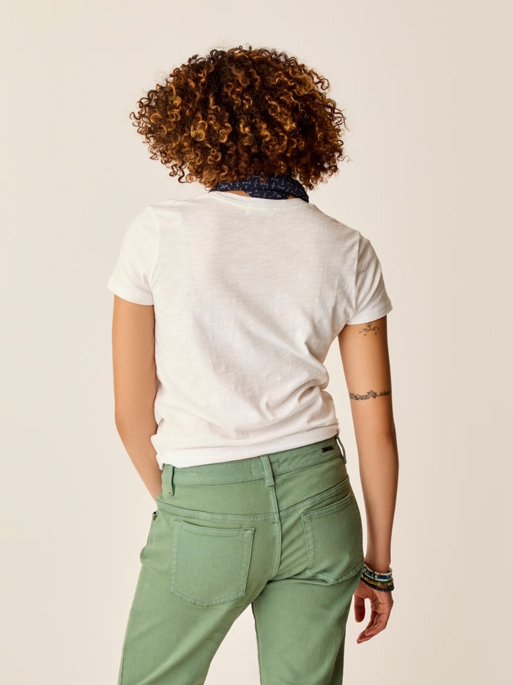 NEW Carve Designs Cassidy Graphic Tee Light Cilantro Rockies Organic Cotton S - Picture 9 of 9
